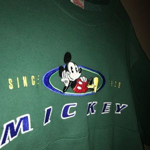 Retro Mickey sweatshirt. brand new, never worn.